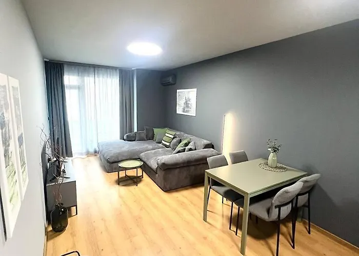 Heart Of City, Steps To * Burgas