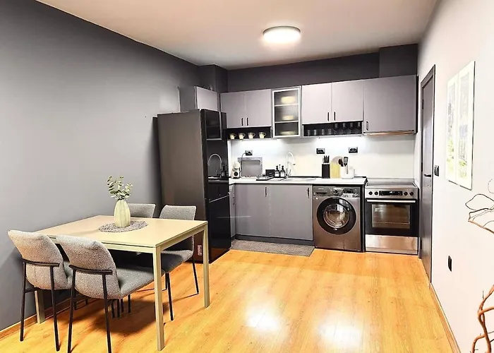 Heart Of City, Steps To Lägenhet